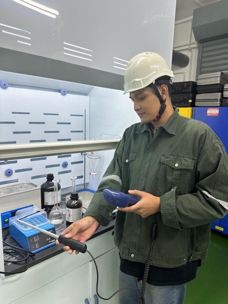 Laboratory Fume Enclosure Velocity Sensor Calibration & Survey